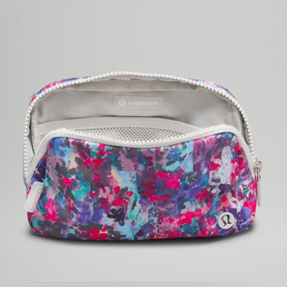 NEW Lululemon Flower Glide Multi Everywhere Belt Bag 1L Travel Crossbody Gym